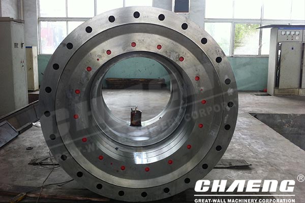  What should note during maintenance of grinding roller for vertical roller mill