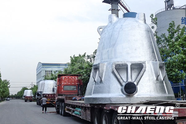 What should we pay attention to when pouring slag pot steel castings?